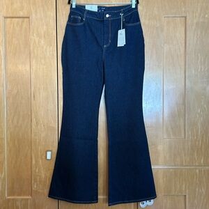 🌎 Boden Denim High Rise Flare Full Length 10 R dark wash flattering!